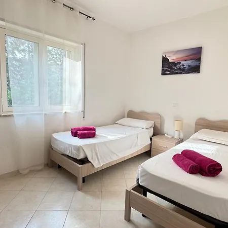 Pizzo Club Two Bed 86f * Fondaco Vecchio